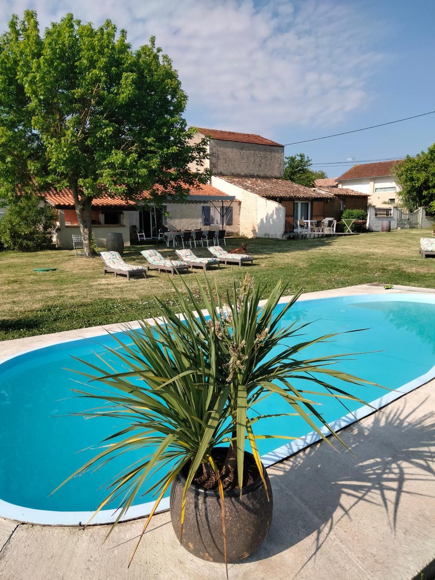 Les Morines Villa Eyrans-de Soudiac Exteriör bild